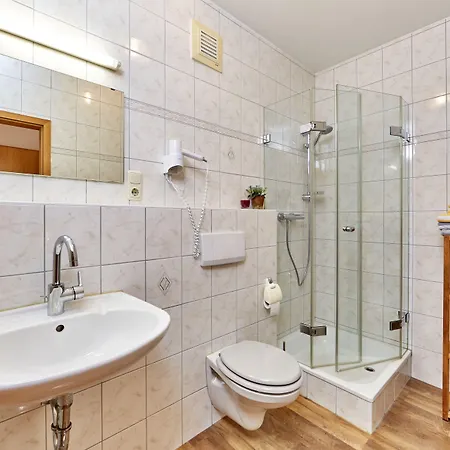 Фермерский дом Gaestehaus-bauernhof Buchwieser Унтераммергау