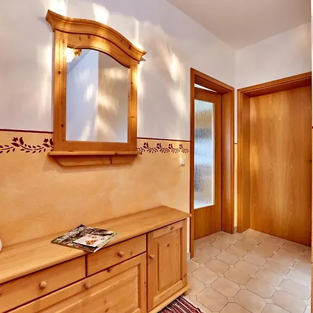 Gaestehaus-bauernhof Buchwieser Farm stay Unterammergau